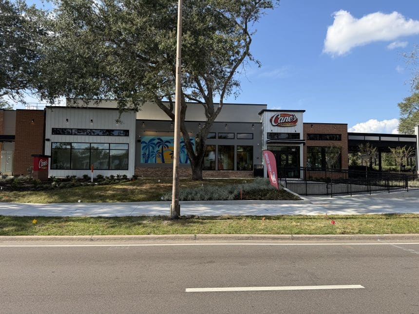 A Duo of Deliciousness! Raising Cane’s Opens Back-to-Back Orlando Restaurants on December 2 and 9