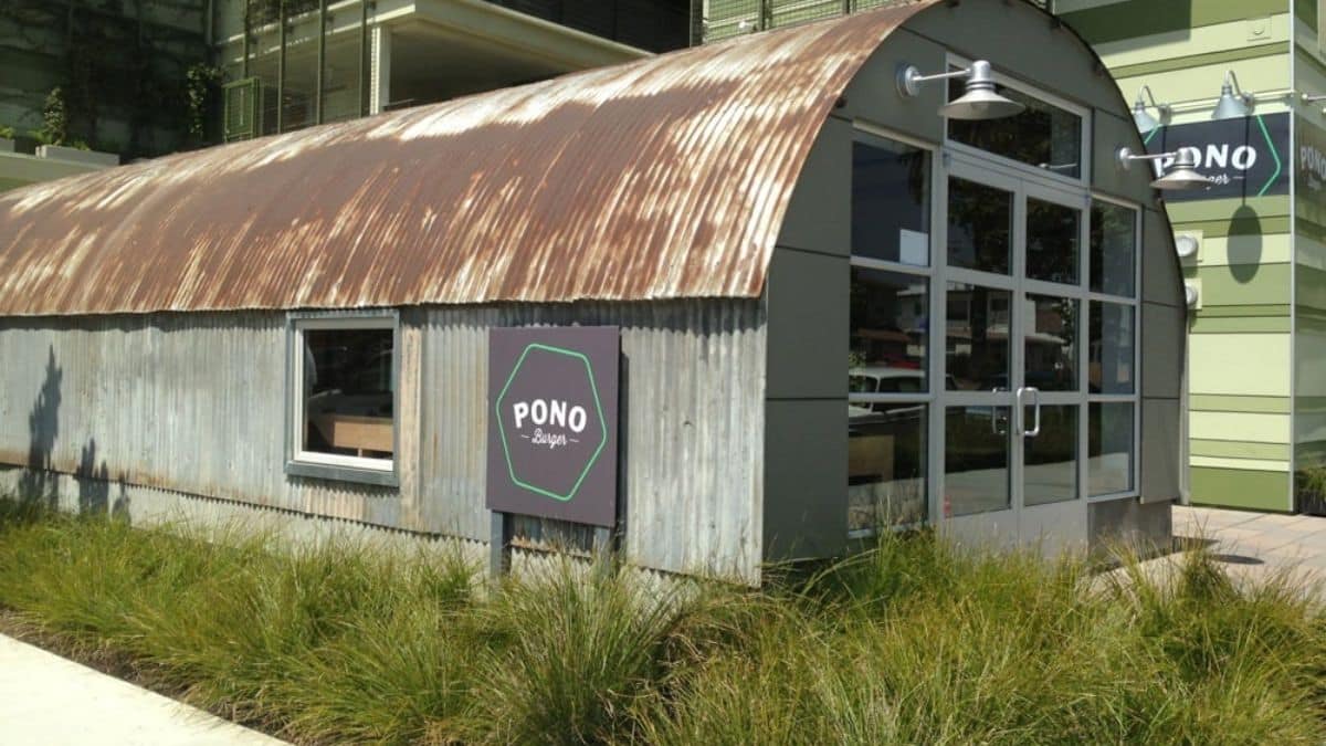 Pono Burgers storefront