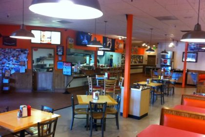 Roseville’s Squeeze Burger Shifts to Food Truck While Seeking New Home