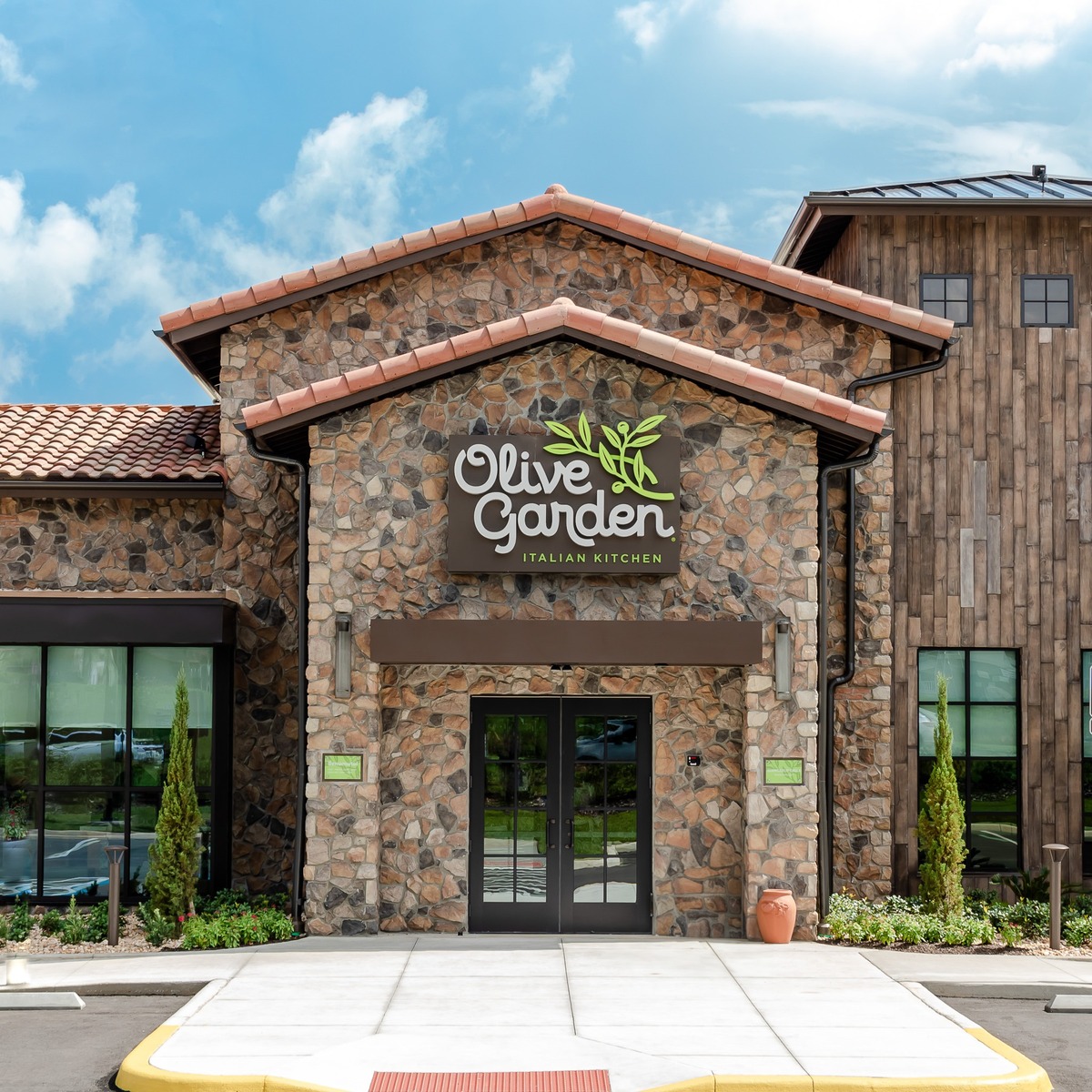 Olive Garden One of Two Major Chains to Open in Penitas Crossing Shopping Center