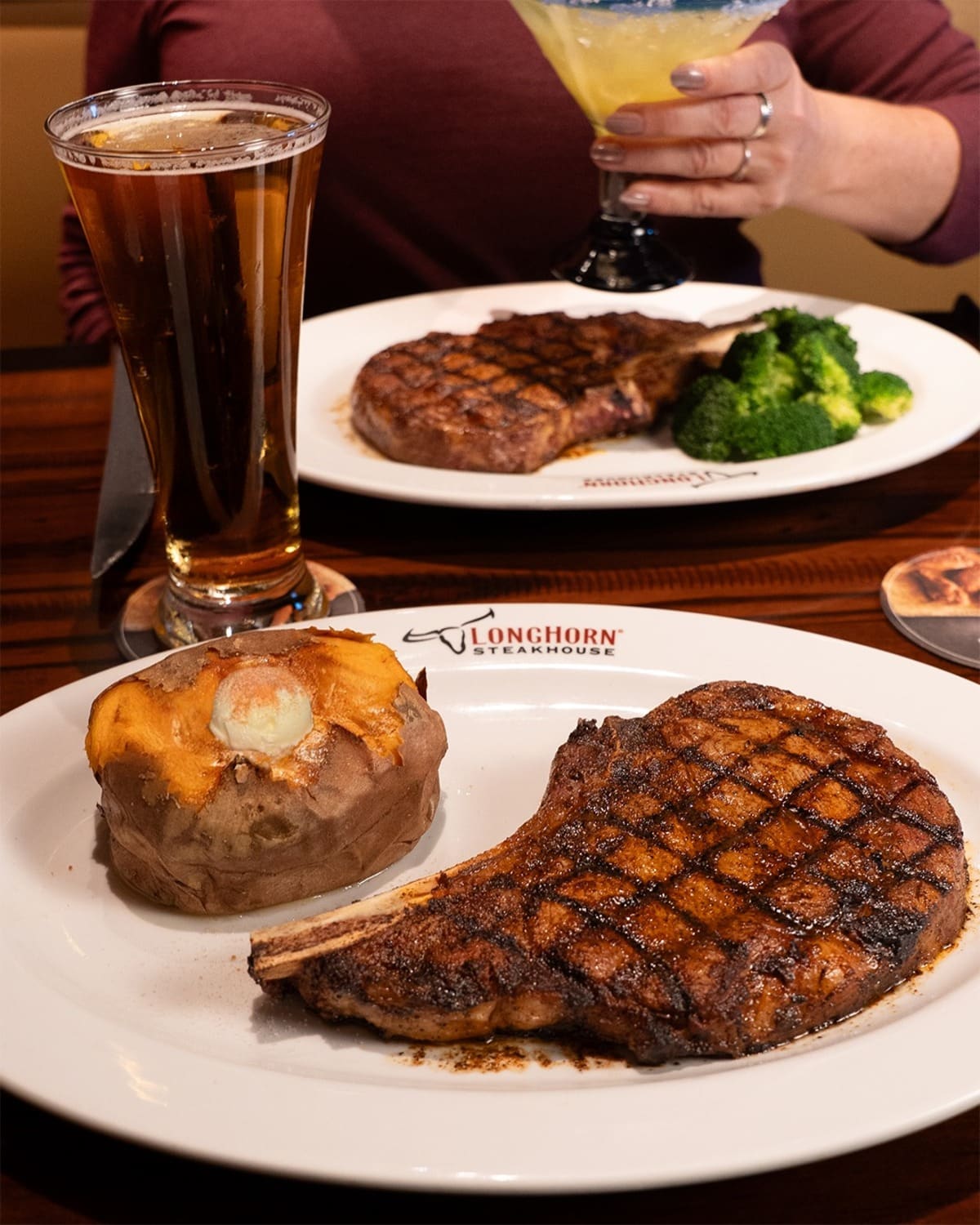 LongHorn Steakhouse One of Two Major Chains to Open in New Shopping Center