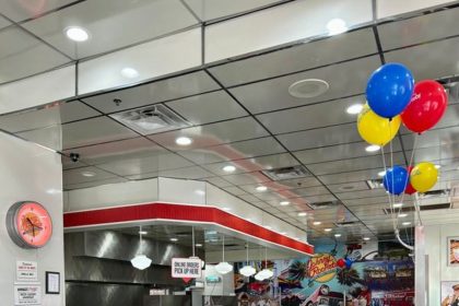 Retro Burger Spot Johnny Rockets Has a Bright Future in Arizona