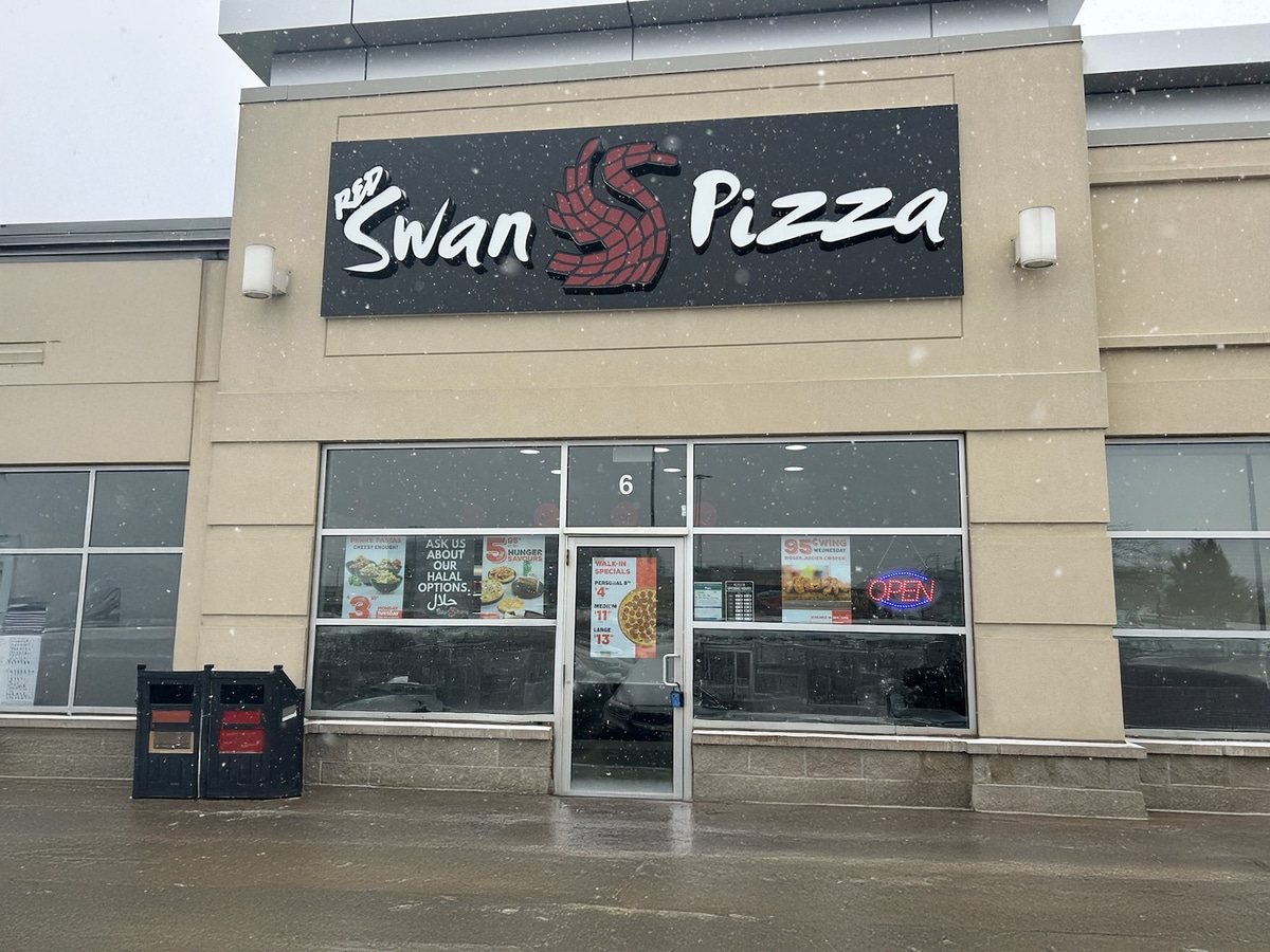 Red Swan Pizza Expanding Throughout Ontario