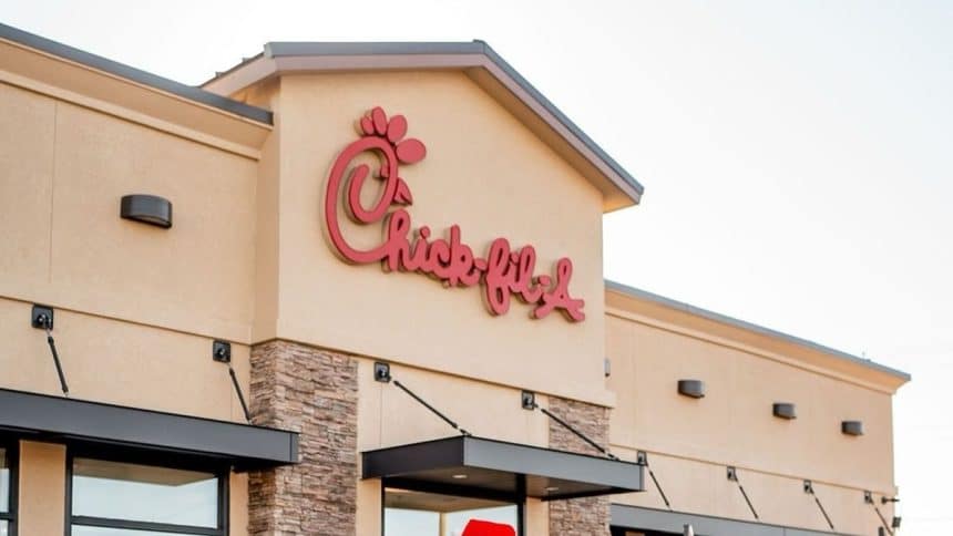 Chick-fil-A opens new North Carrollton location.