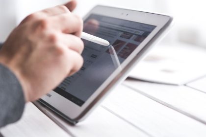 The move is being described as part of the final phase of a multi-year go-to-market transformation (GMT) tied to its cloud platform and AI capabilities.​