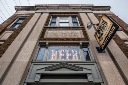 Bad Tom Smith Brewery's storefront image