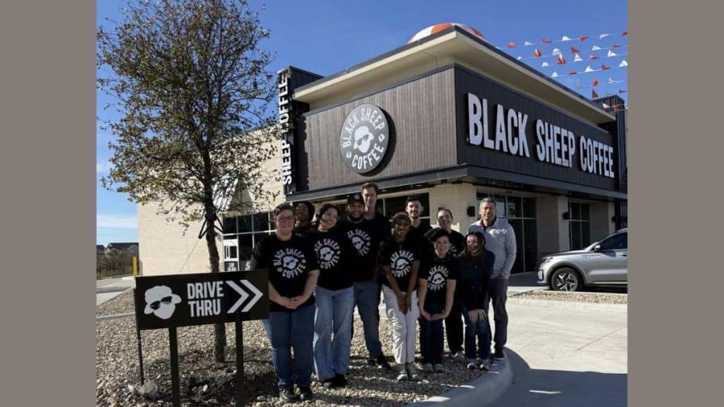 Black Sheep Coffee was established in 2013 by college roommates Gabriel Shohet and Eirik Holth.