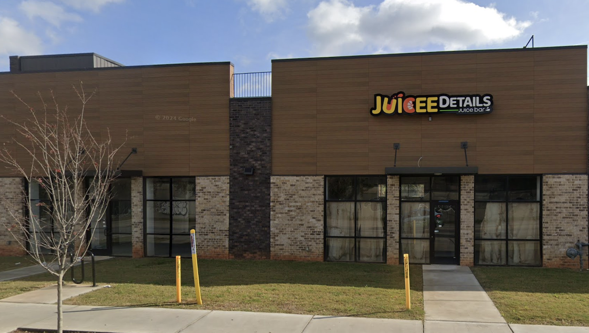 Dune and Drift Restaurant On The Way To Atlanta