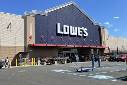 Lowe’s is introducing limited-time free offers for Rewards Member Week as the home improvement retailer navigates slower consumer spending. 