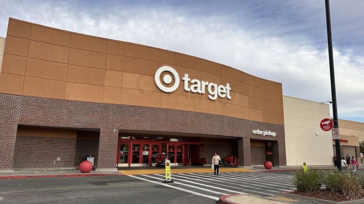 What’s open on Martin Luther King Jr. (MLK) Day 2026,  from retailers and grocery stores to pharmacies and restaurant chains.