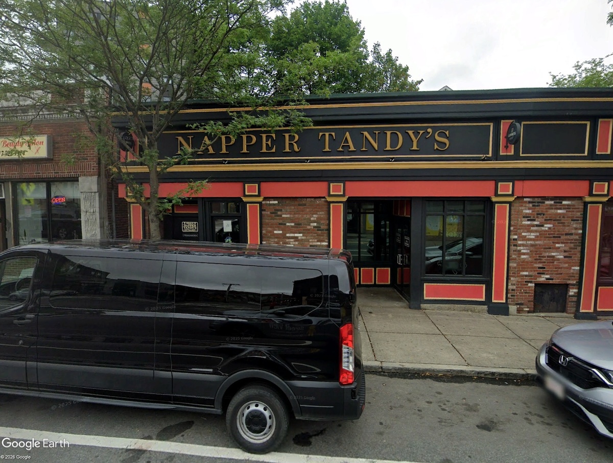Mexican and Salvadorian Restaurant May Replace Napper Tandy’s in Roslindale