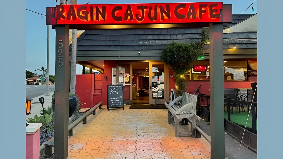 After more than three decades in the South Bay, Ragin Cajun Cafe has announced it will permanently close on March 1, 2026. 