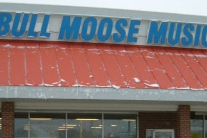 The neighborhood's favorite music and entertainment store is closing its doors after more than three decades of operation.