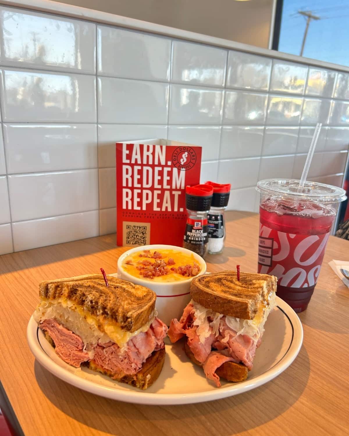 Jason's Deli to Open in Live Oak