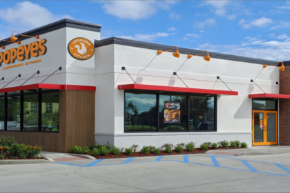 Popeyes Takes Flights at the San Antonio Airport This Summer