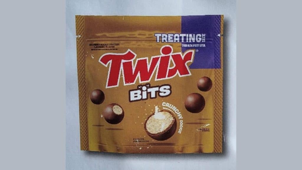 A pack of Twix Bits arriving in stores in early 2026 (Source: Facebook@Snackolator)