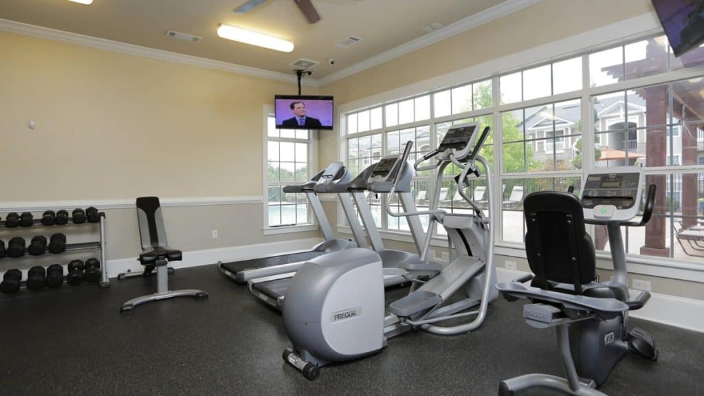 ECI Group acquires Riverside Parc Apartments.