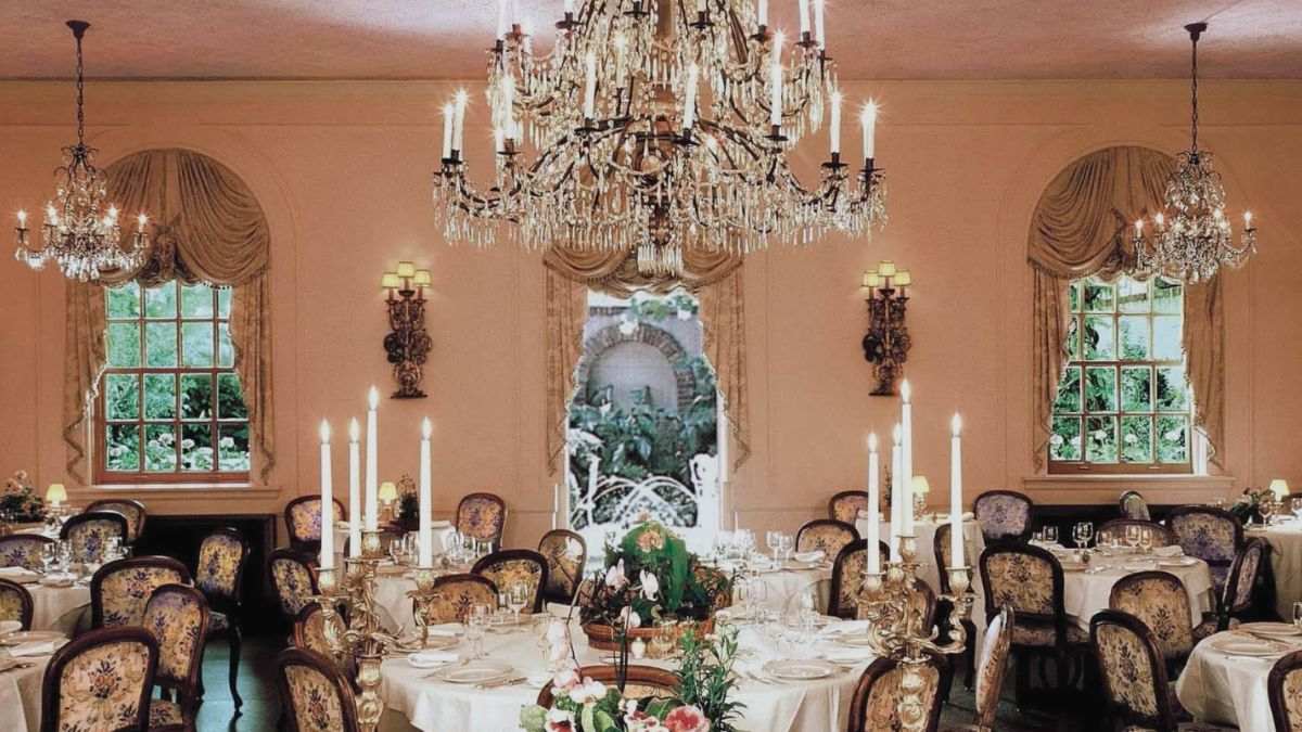 Inside image of Barbetta restaurant