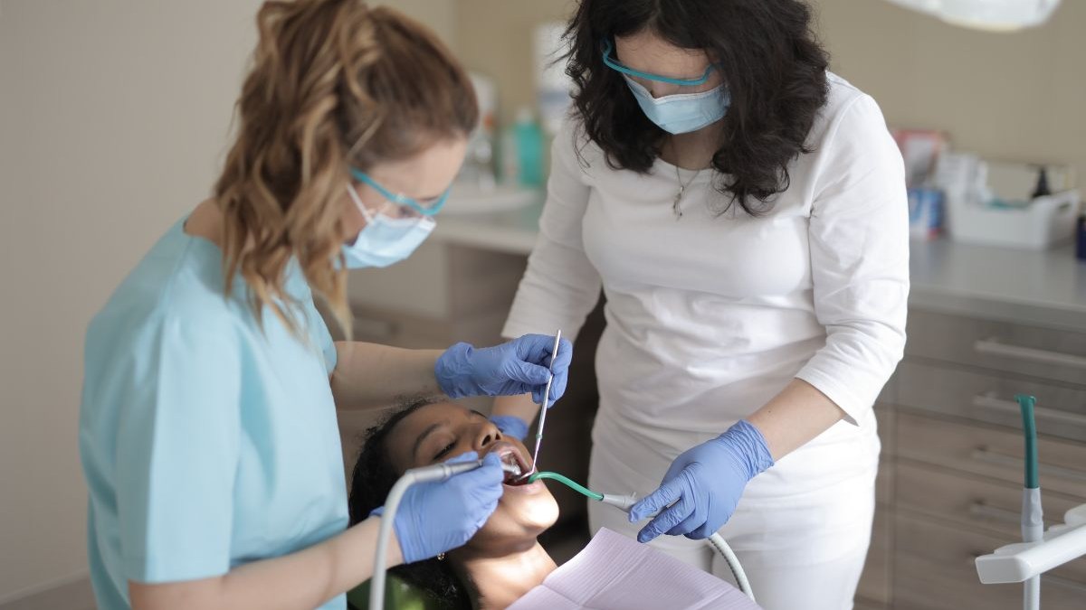 he dental service provider has taken this step, aiming to reorganize its debts while operations continue for patients under the supervision of the court.​