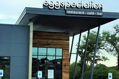 Eggspectation, a famous brunch spot, will bid farewell to the Stone Oak community in March after serving for 9.5 sunny-side-up years. 
