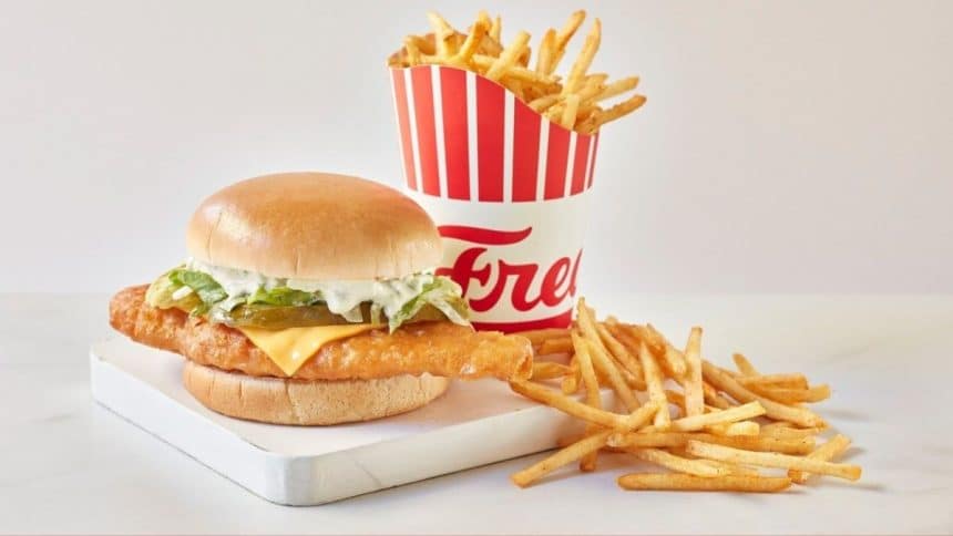 Freddy's Deluxe Fish Sandwich image