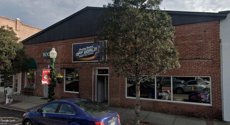 Frothy Beard Off World to Pour Final Pints in Summerville Before Reopening in a New Location