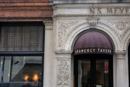 Gramercy Tavern storefront