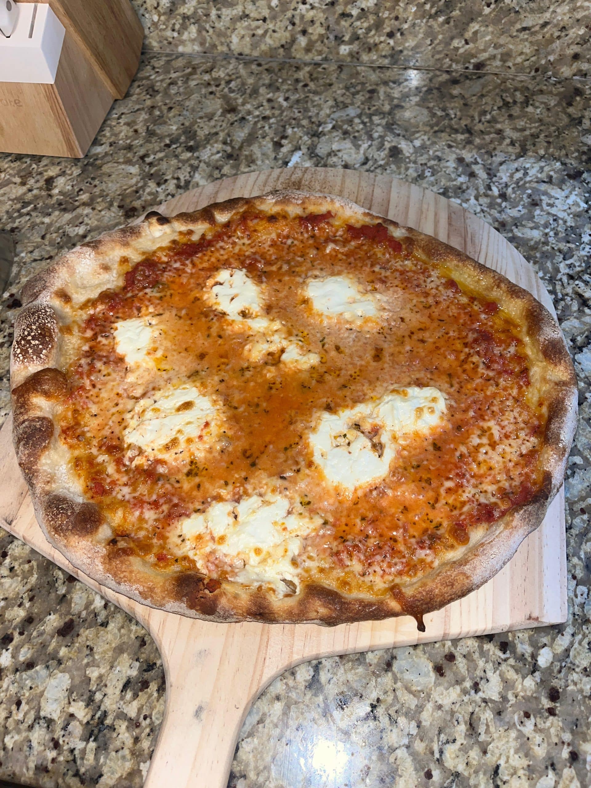Pizza Luna to Open and Operate Out of Las Toxicas Gentlemen's Club
