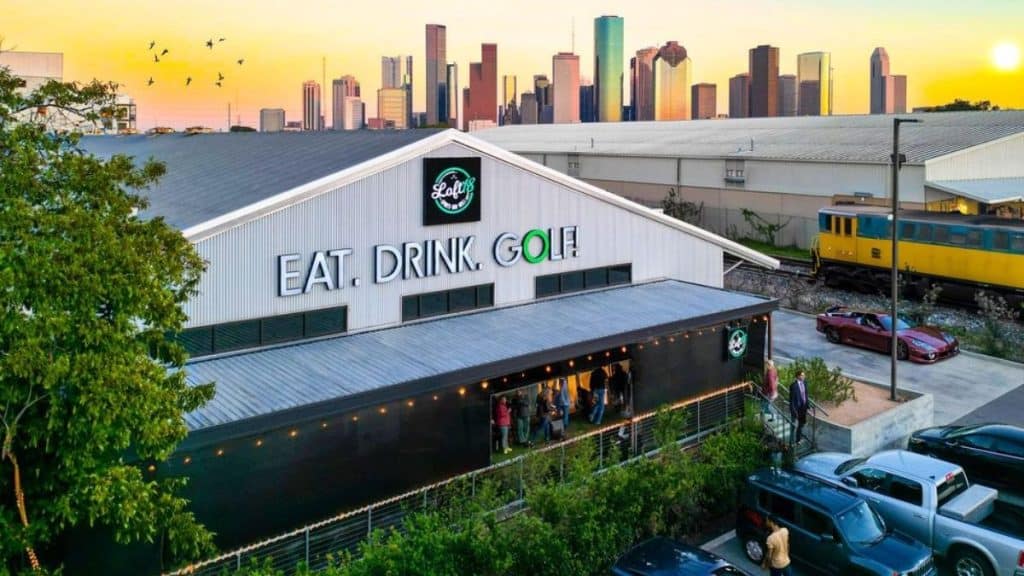 The outer view of Loft18, a sports bar (Source: Yelp)