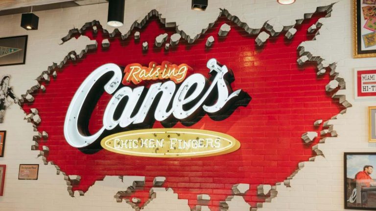 Popular Fried Chicken Chain to Reopen Two Renovated Las Vegas Outlets