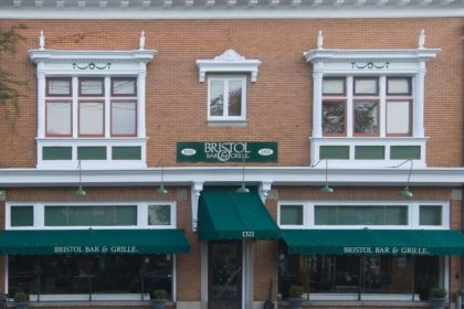 An American restaurant will close its original Highlands location next month, after being a neighborhood staple for nearly half a century. 