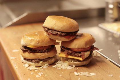 Chez Ben On S'bour La Bédaine Expanding Near Granby Zoo