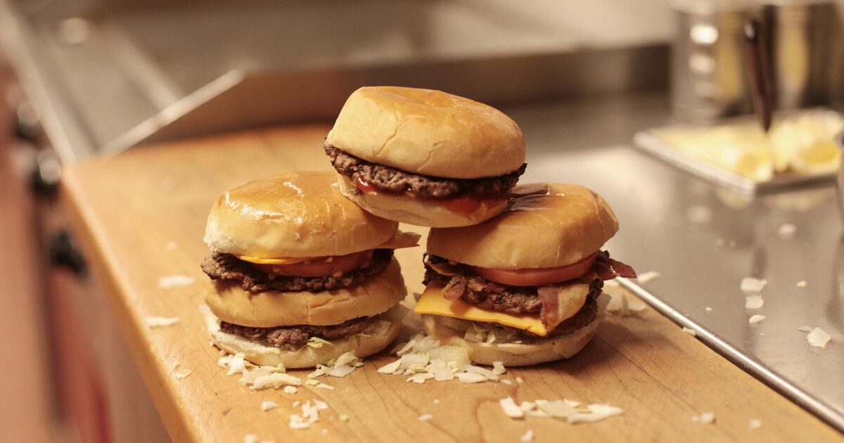 Chez Ben On S'bour La Bédaine Expanding Near Granby Zoo