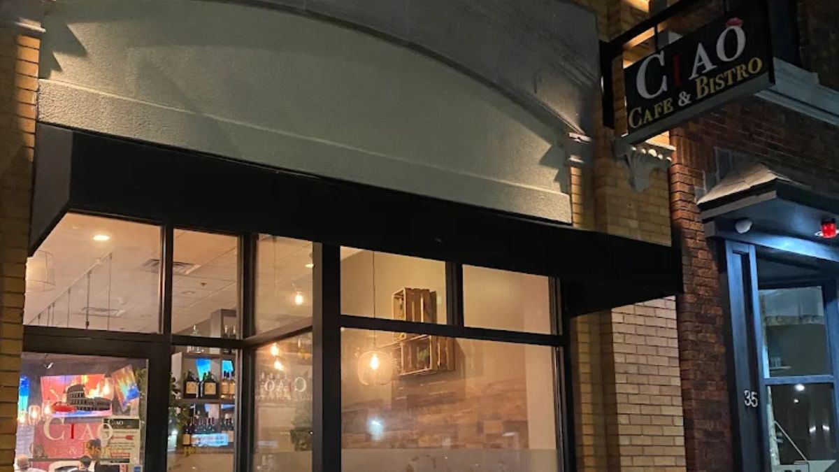 The eatery, known for its Neapolitan-style wood-fired pizzas and pasta, is preparing to pass the business into new hands