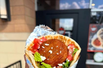 Gyro Hut Continues Major Expansion With an Opening to Come to Manvel