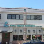 Full House Seafood Restaurant serves a late-night crowd for seafood and several other traditional dishes.