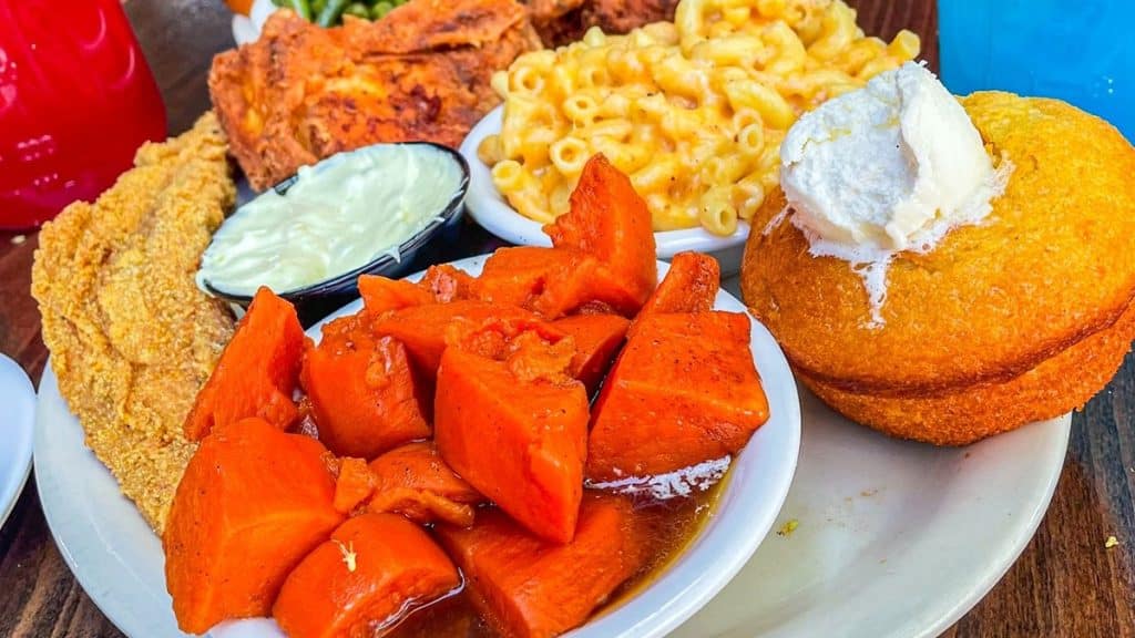 Lo-Lo's Chicken & Waffles to open in Houston.