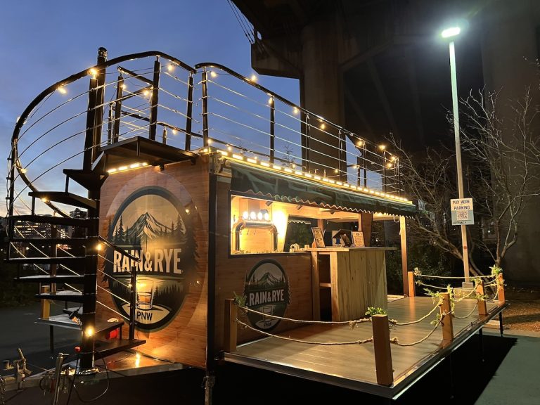 Full Bar on Wheels ‘Rain and Rye’ Prepares to Open at the Delta Carts