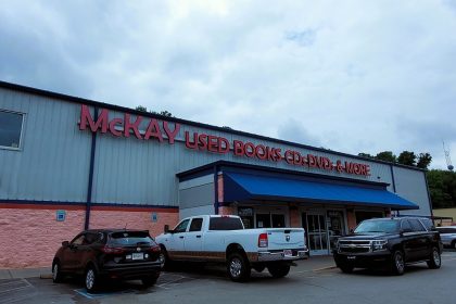 McKay's Knoxville to close its doors after 40 years in business.