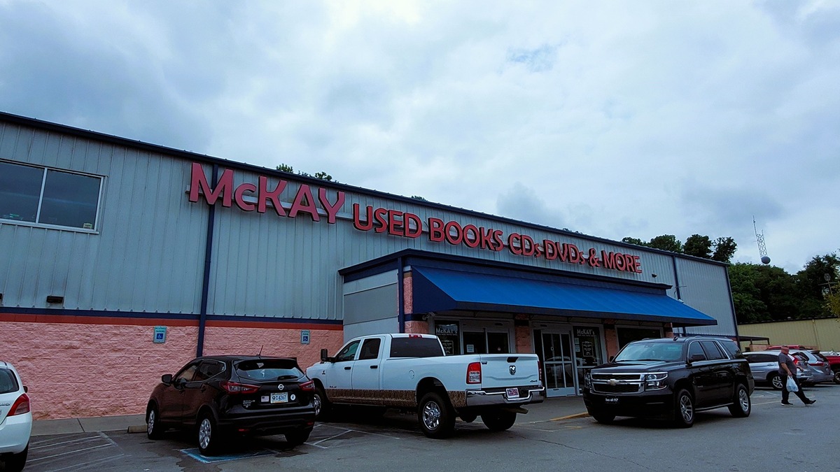 McKay's Knoxville to close its doors after 40 years in business.