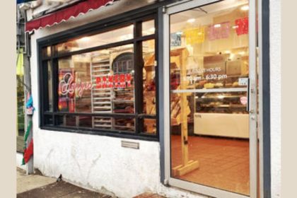 Amigo's bakery's 5th Street storefront