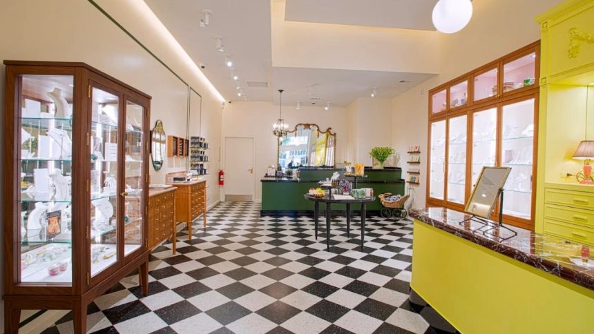 Customers will receive complimentary gift cards and special treats during the opening weekend of the new Catbird store in Seattle.