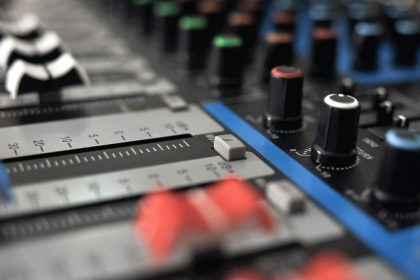 Cumulus Media Inc. has entered a bankruptcy protection process.