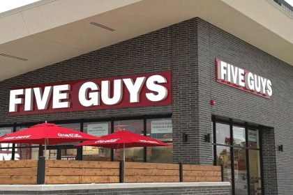 Five Guys storefront image