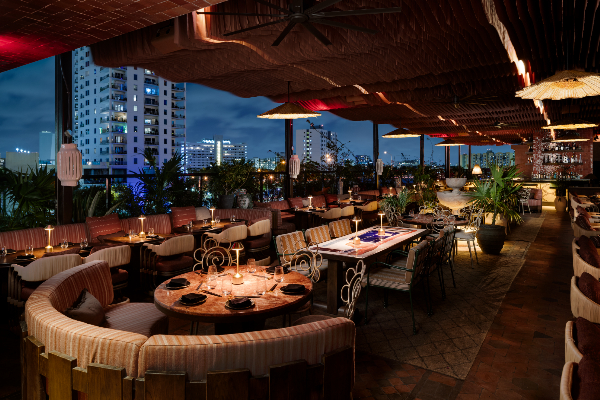Riviera Dining Group Redefines Riverfront Nightlife With The Opening Of CASA NEOS Lounge And A Members-Only Rooftop