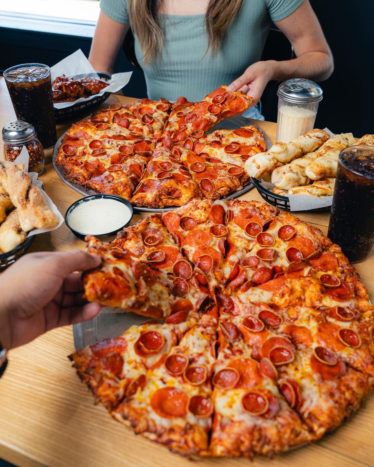 Round Table Pizza Plans Return to San Juan Avenue in Fair Oaks