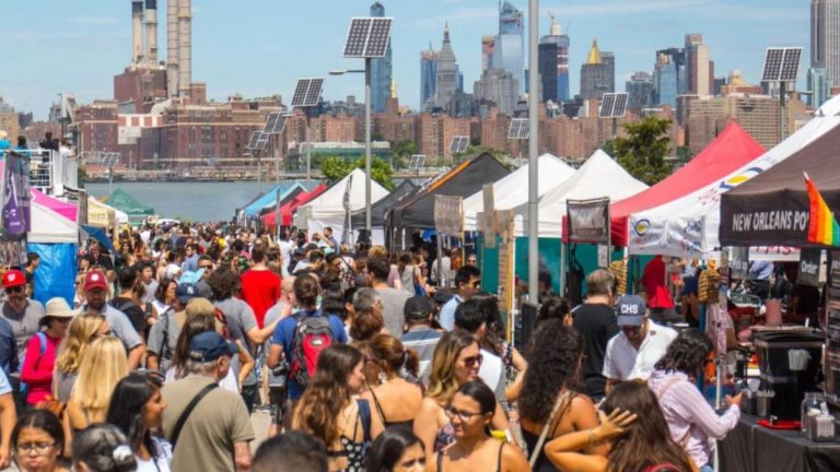 America’s Largest Weekly Open-Air Food Market Returns to Brooklyn