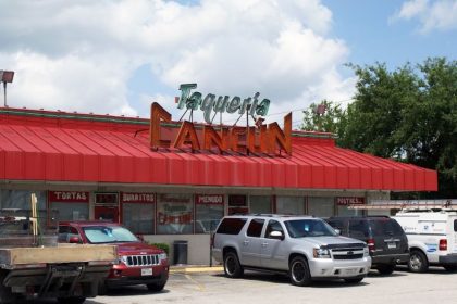 Taqueria Cancun storefront image