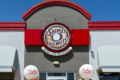 Shipley Do-Nuts is Coming to the Valley