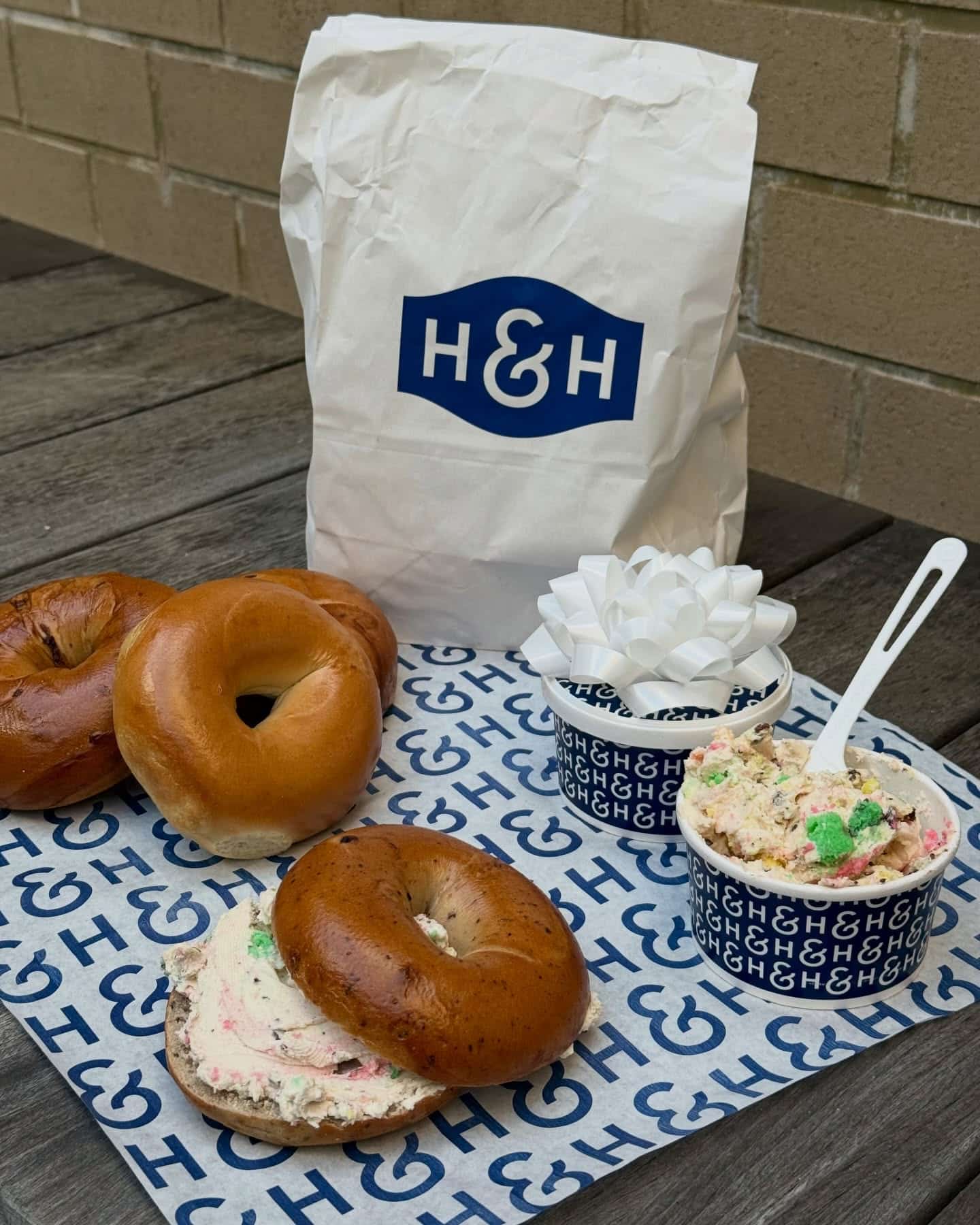 H and H Bagels to Open a Spot in the River Oaks Village